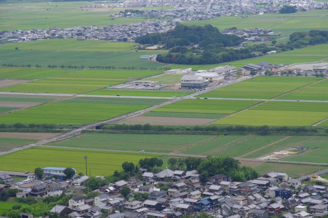 田園地帯と住宅街。