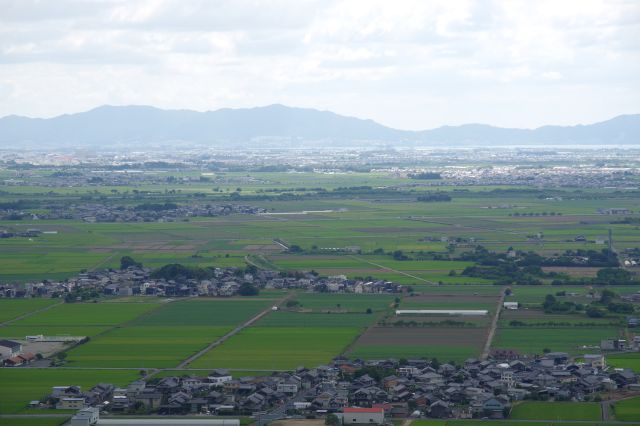 広い平野が続きます。