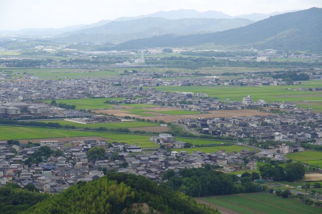 平和に広がる街並み。