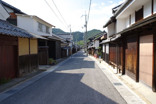 永原町通りは伝統的な家屋が多いです。