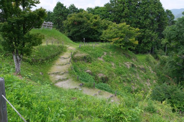 右下には帰路の道。