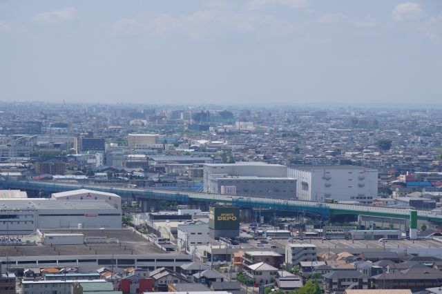 町並みの先には清須城。