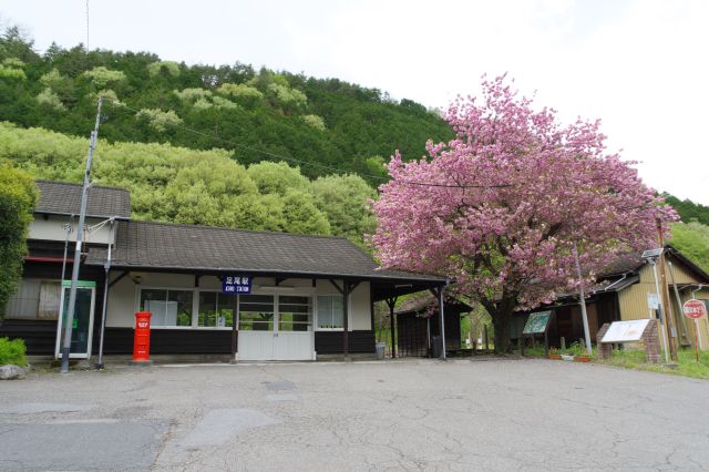 レトロで趣のある足尾駅の駅舎。ここまで体感と展示で足尾の今と昔を感じられました。