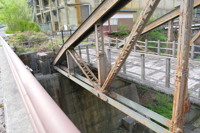 対岸との接続部分。