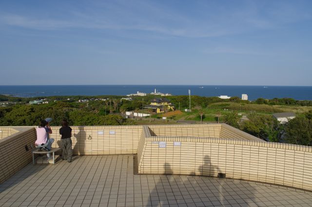 地球の丸く見える丘展望館の写真ページ