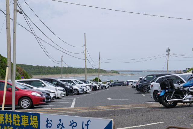犬吠埼入口の駐車場へ、ここまでも海の良い景色が見られました。