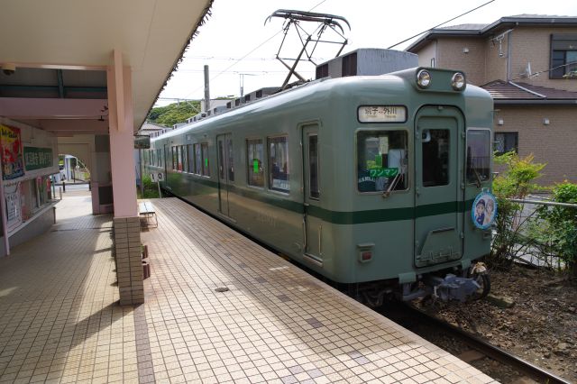 2両目の車両後方。