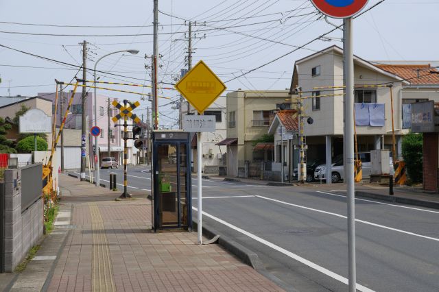 飯沼観音とは逆の南側へ進んでみます。