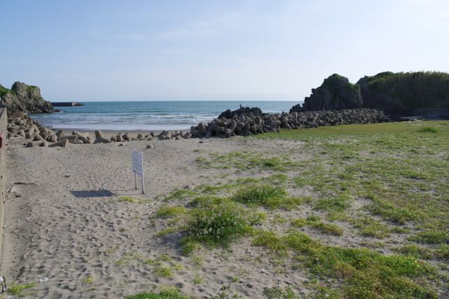 砂浜の入口。