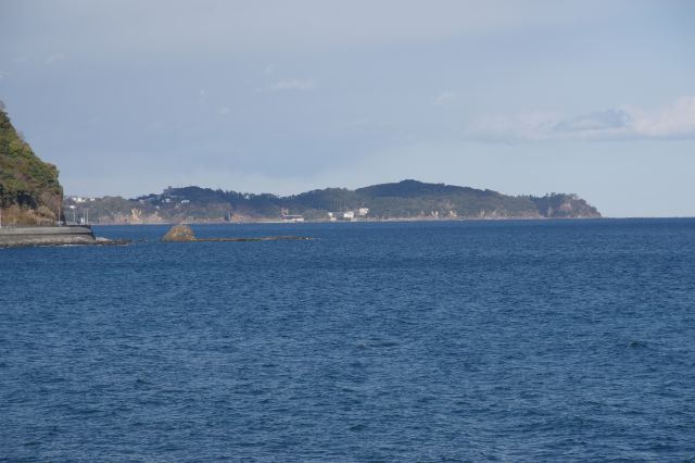 真鶴半島が見えます。