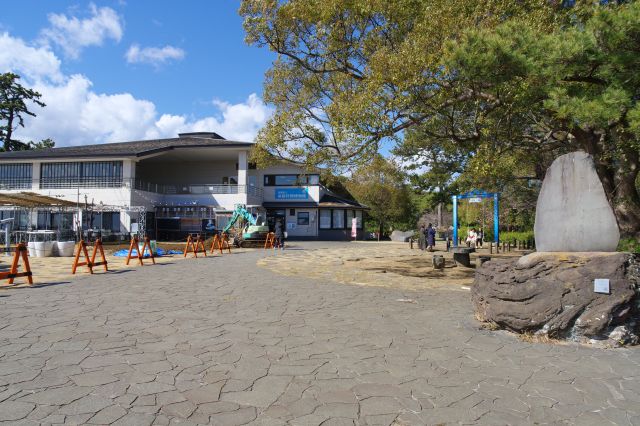 ケープ真鶴方向。